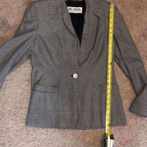 Escada Wool Silk Blend Black White Blazer, Mother of Pearl Button, Size Medium* - Picture 11 of 11